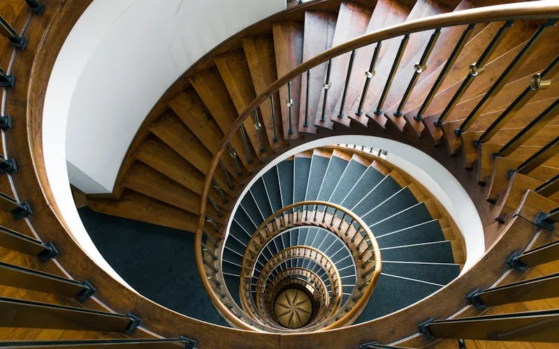 Treppensanierung - Fachgerechte Sanierung und Neugestaltung von Holztreppen - für Sicherheit und Äs